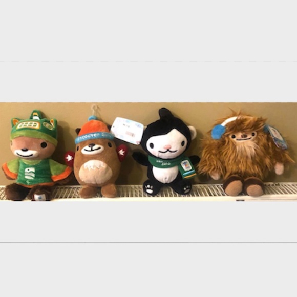 VANCOUVER 2010 Winter OLYMPIC SET 4 Mascot Plush - Picture 1 of 7